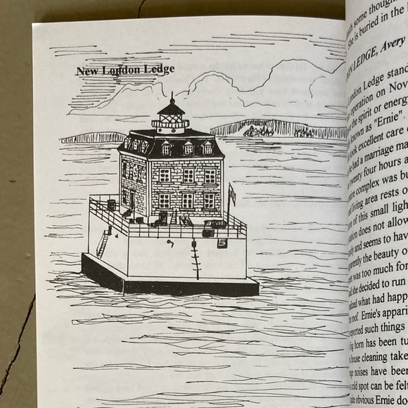 2 Signed Lighthouse Lore Coastal Hauntings William O. Thomson New England Ocean - Picture 10 of 15